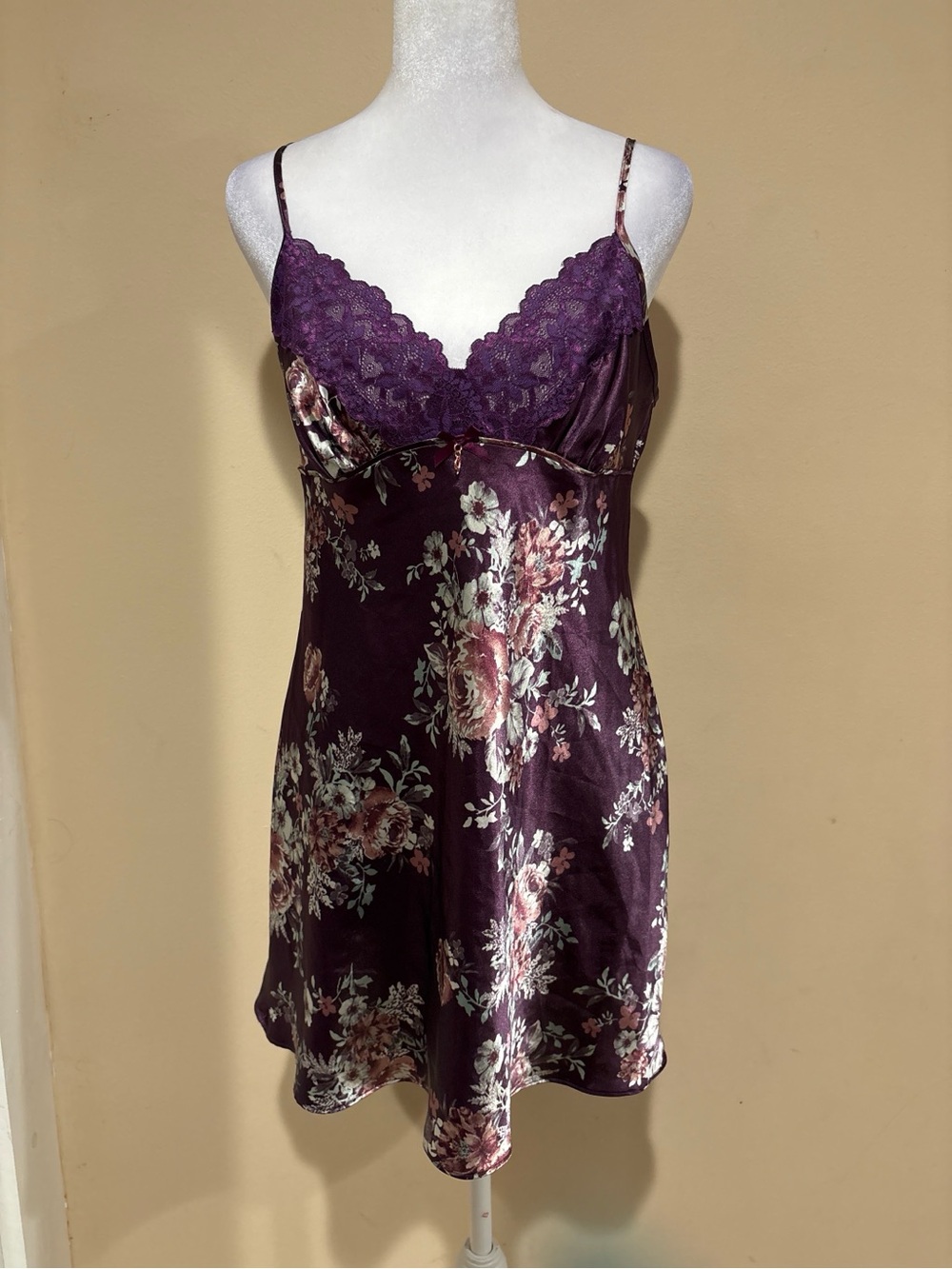 Thalia Sodi Plum Floral Satin Chemise with Lace Trim